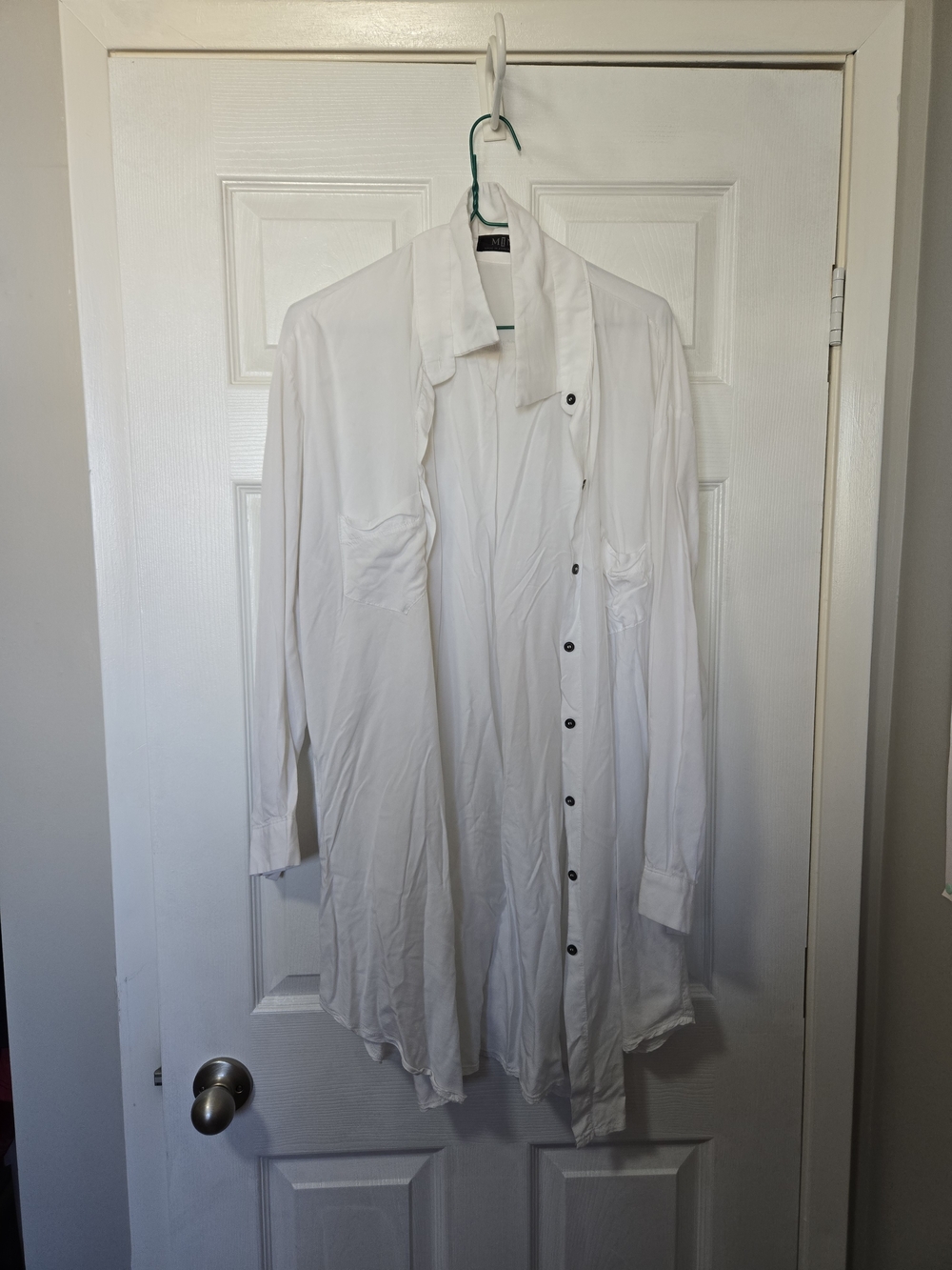 Women's White Long-Sleeve Button-Front Shirt Dress